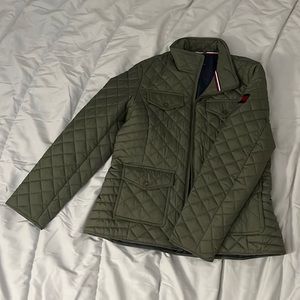 Woman’s quilted zip up jacket